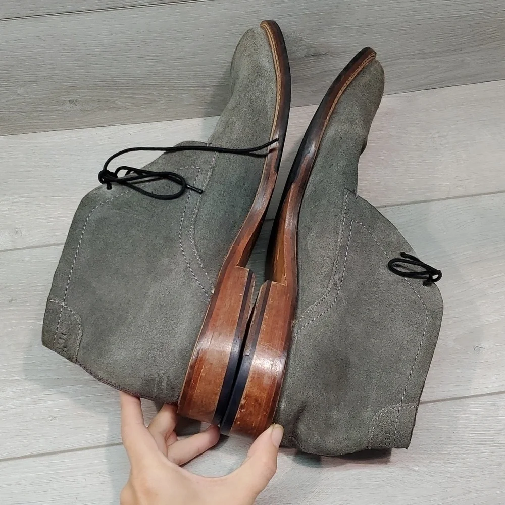 Ted Baker London Mens Linnus Ankle High Tip Suede Chukka Boots shoes sz 11.5